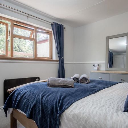 Honeysuckle Cottage - 1 Bedroom Cottage - Amroth Extérieur photo