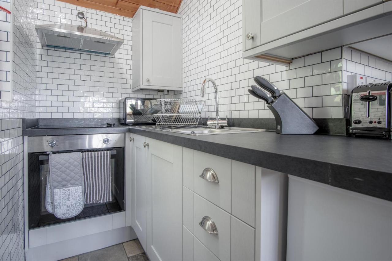 Honeysuckle Cottage - 1 Bedroom Cottage - Amroth Extérieur photo